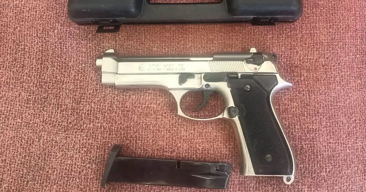 Annaba police arrest 21-year-old woman for holding unauthorised alarm pistol
