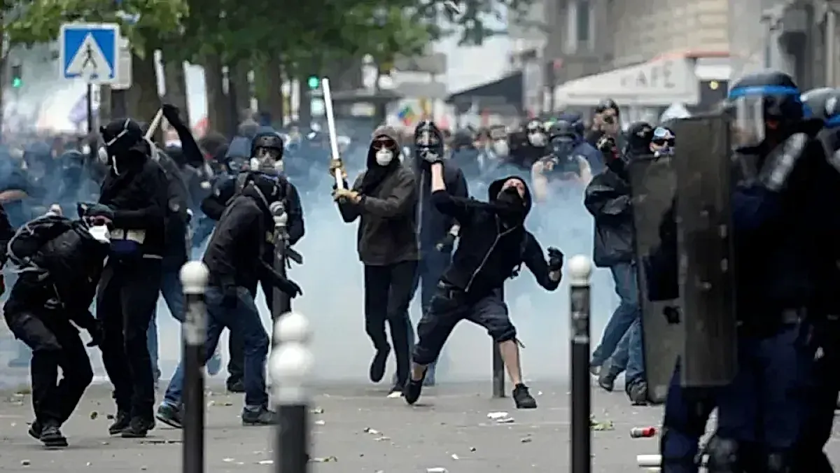France to Deploy Around 1,000 Sentinelle Troops in Paris Amid Gilets Jaunes Protest Plans